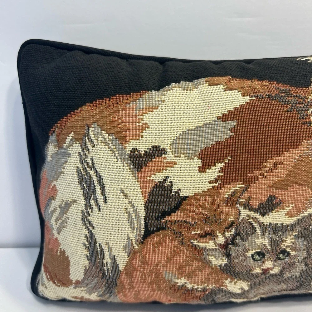 Needlepoint Throw Pillow Of 3 Cats Black Back Pre Owned Vintage 12” X 8”
